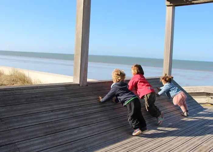 Bel Rénové Avec Vue Sur Pour 6 Personnes à - Fr-1-540-224 * Notre-Dame-de-Monts